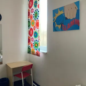 https://hostel-praha-ladvi.praguehotelsweb.com